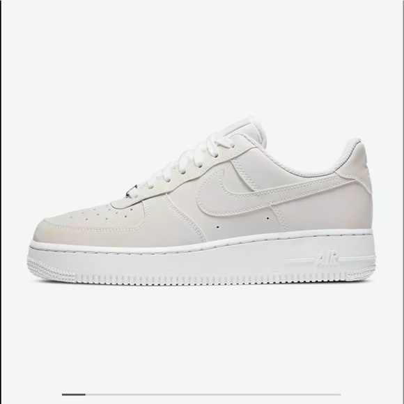 Women’s Nike Air Force - Picture 4 of 5